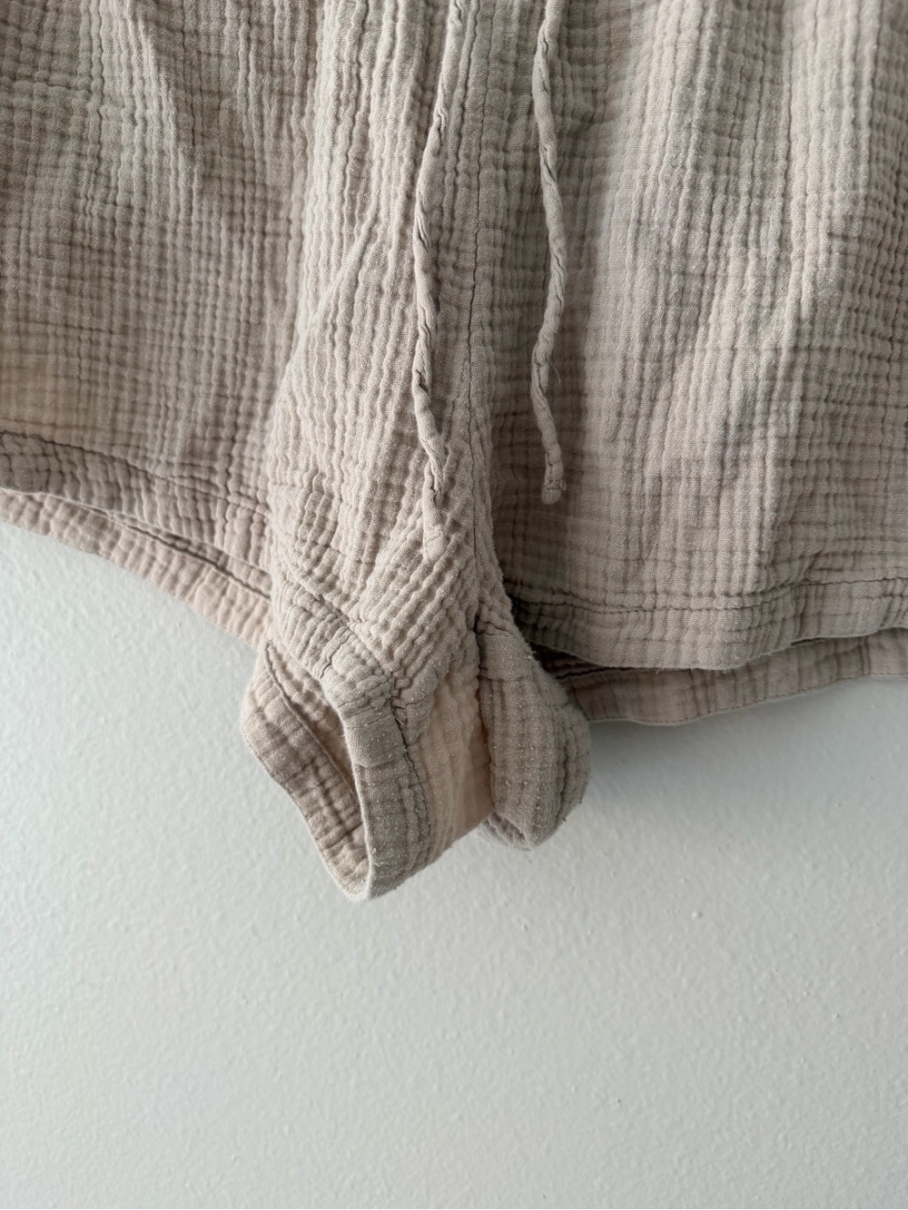 Light Beige Gauze Drawstring Shorts - Picture 4 of 5